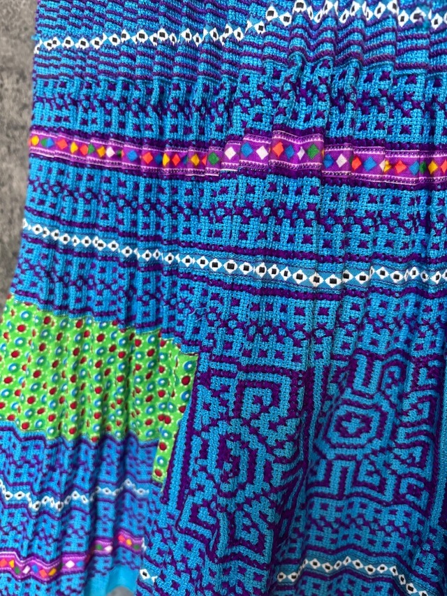 モン族スカート 077 ロング 刺繍 上下組合せタイプ bamiオリジナルパターン