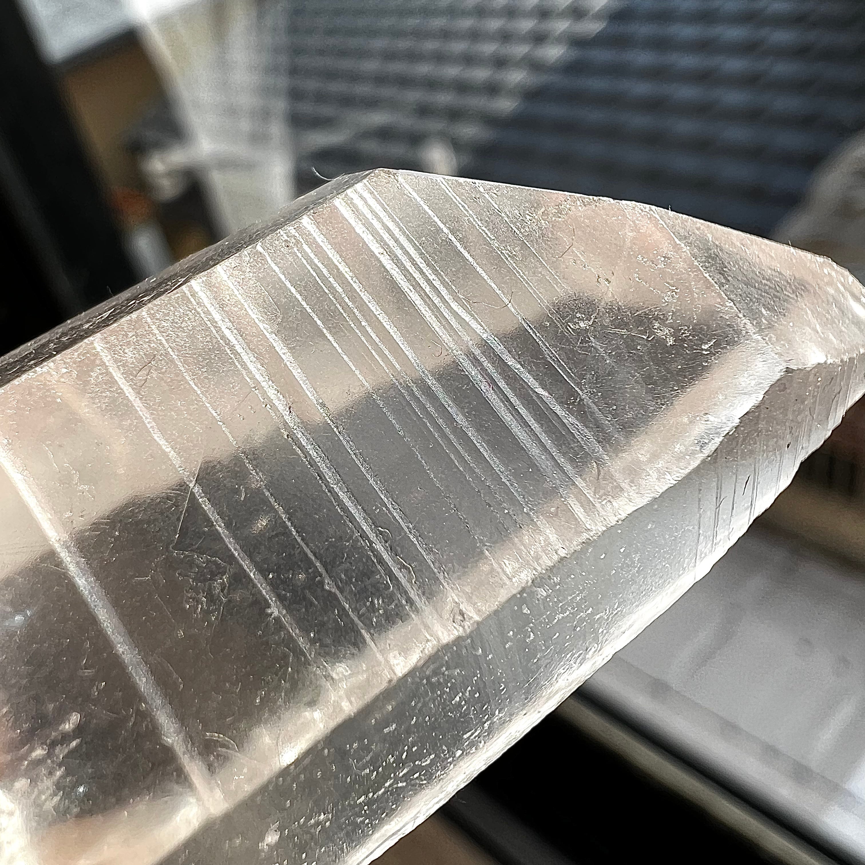 バーナクル有り コロンビア産 レムリアンシード ポイント クリスタル