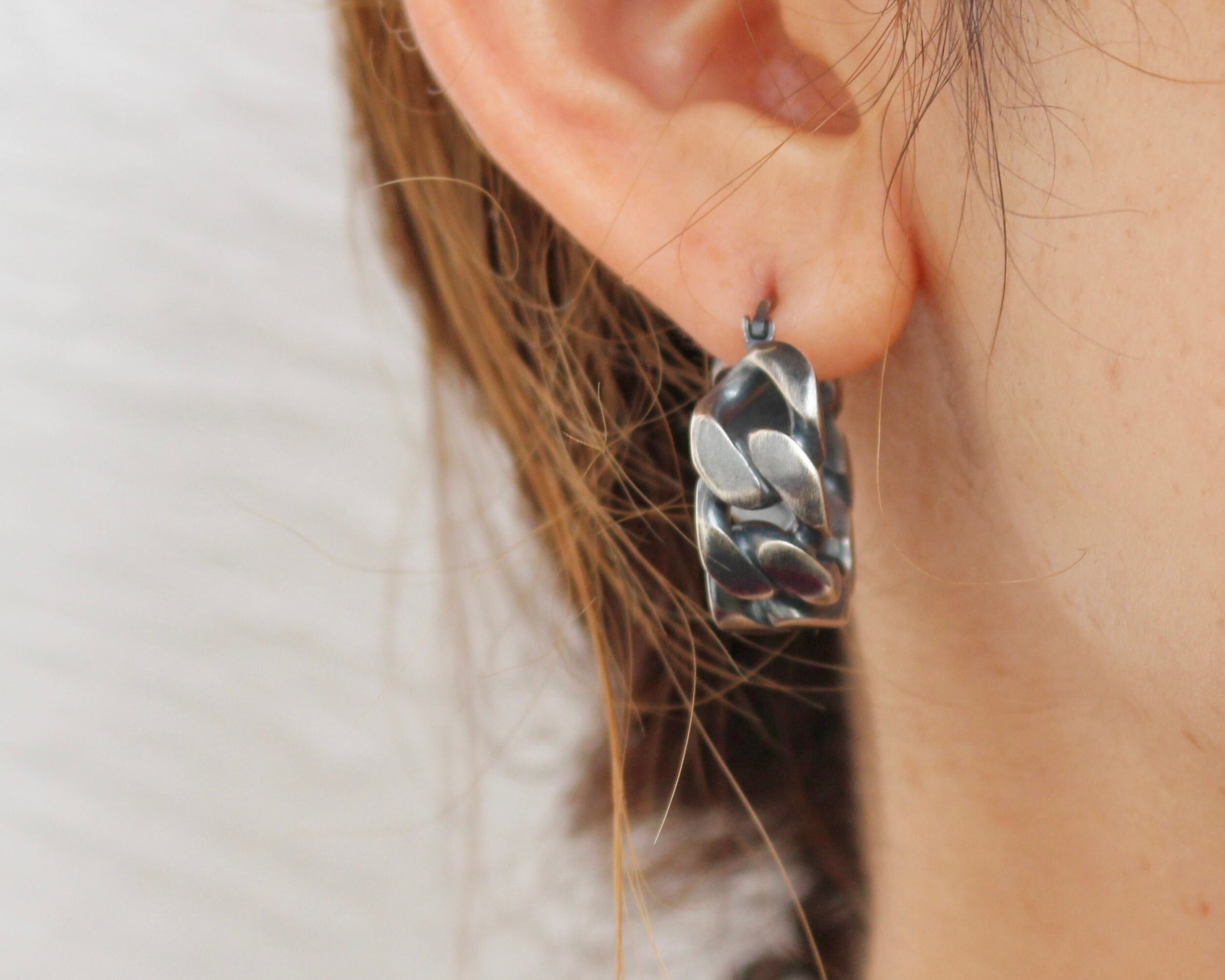MM6MaisonMargiela/chain pierce | Coffee Restaurant & Boutique mari