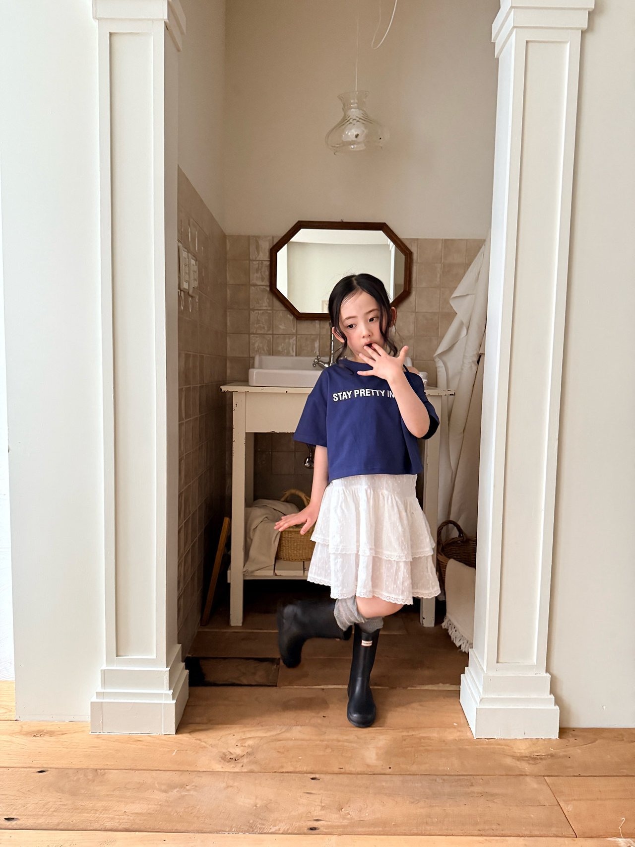 [COMMA] Asymmetrical slit tee (160/170) / [콤마] 언발트임끈티 (160/170)