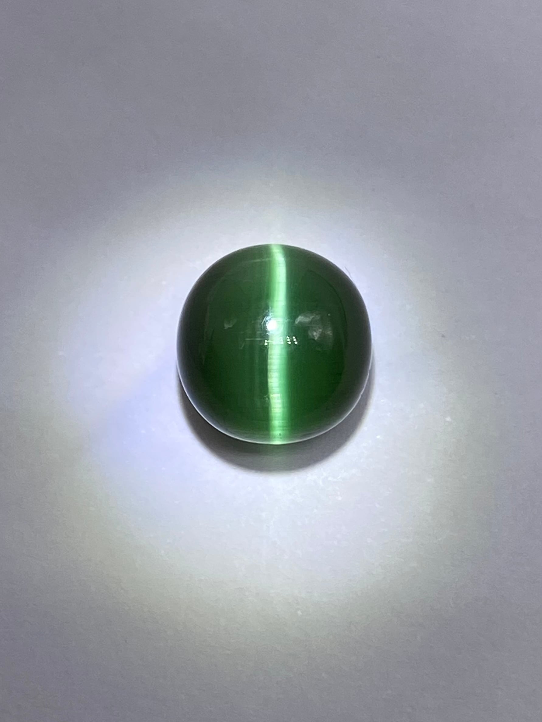 【美品】イーダーオーバーシュタイン磨きのレッドトルマリン（キャッツアイ効果） 美品】イーダーオーバーシュタイン磨きのレッドトルマリン