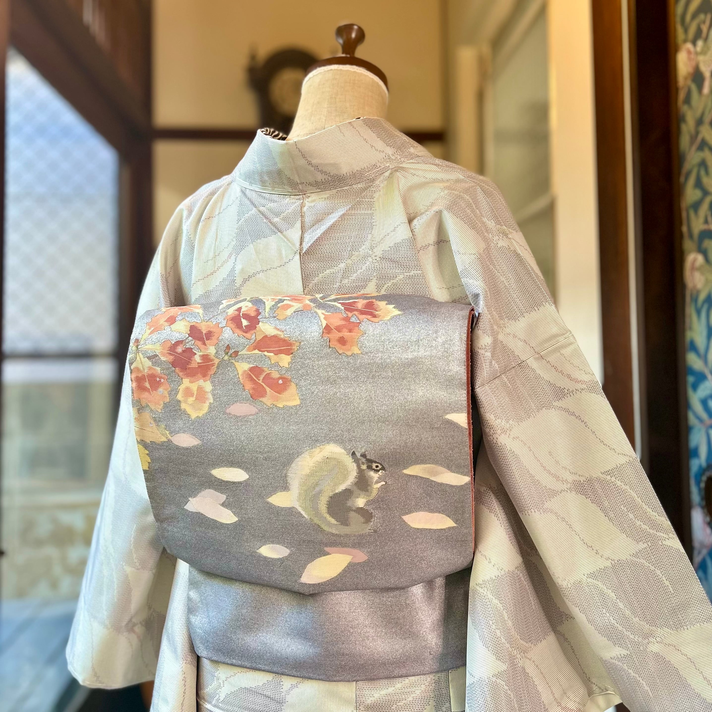 アンティーク　鶴模様　格子　金糸　丸帯　着物　023a p アンティーク 鶴模様 格子 金糸 丸帯 着物 023a p