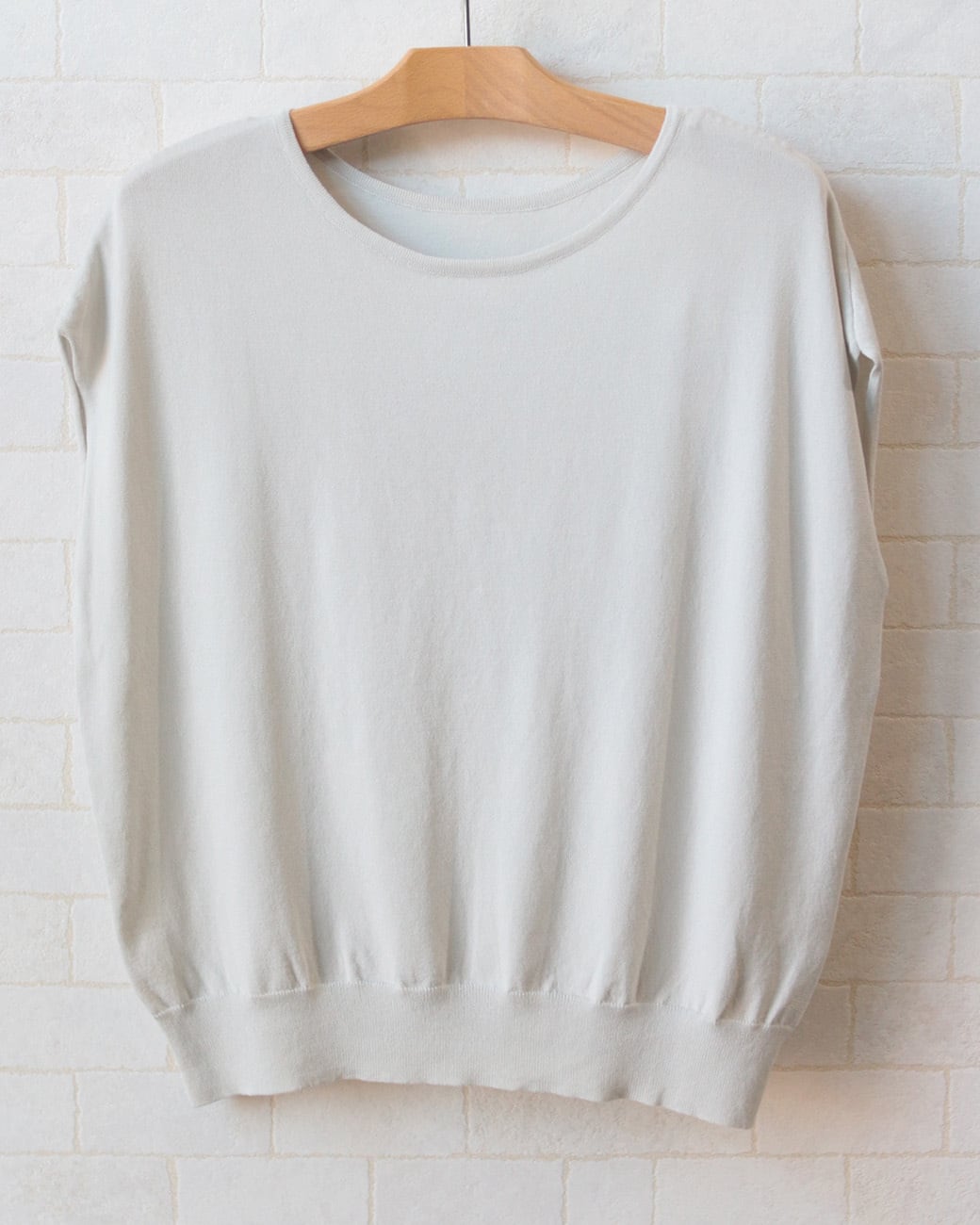 ぷぷ様。新品未使用 25ss 定価2.4万 ナイスナイスモーメント リブ ニット FURRY】フレンチスリーブ サマーニット (260755) | voice clothing store