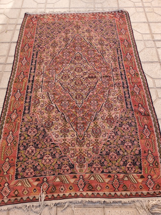 絨毯クエスト44【No.29】Kilim※現在、こちらの商品はイランに置いてあります。ご希望の方は先ずは在庫のご確認をお願いします