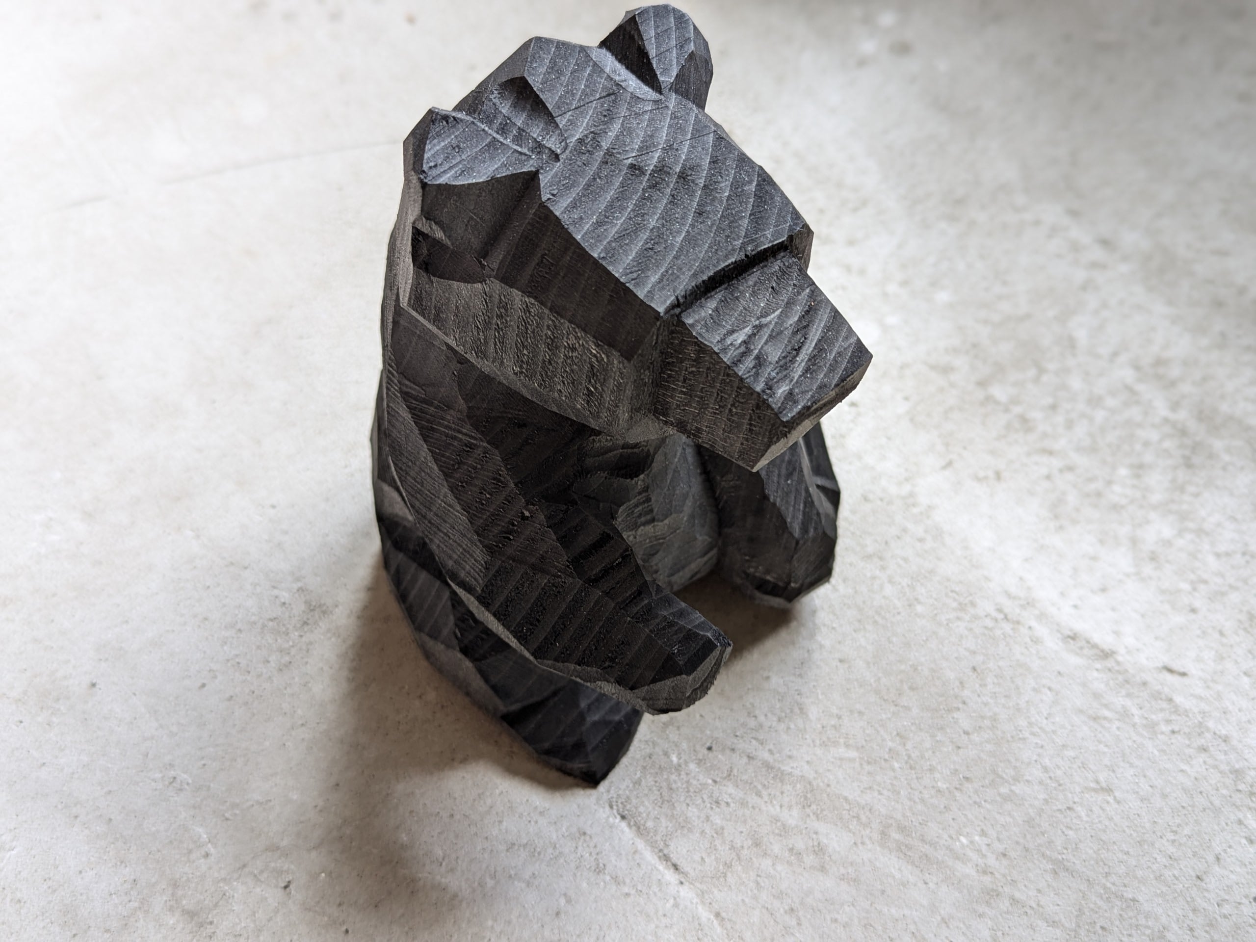 佐藤憲治 座り熊 ＃7「つま先掴み」 | 木彫りの熊 | inoya | Basic