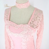 社交ダンス 衣装 スタンダード ドレス ワンピース パーティドレス レディース オールシーズン ピンク系 準正装 デモ レース 花柄 チョーカー 華やか 優雅 繊細 シック 二重スカート ボリューム おそろい チョーカー フェミニン ロマンティック 結婚式 発表会 ダンスイベント エレガント 着心地良い おしゃれ モダン フルフレア 流行 レディス 着用シーン多様