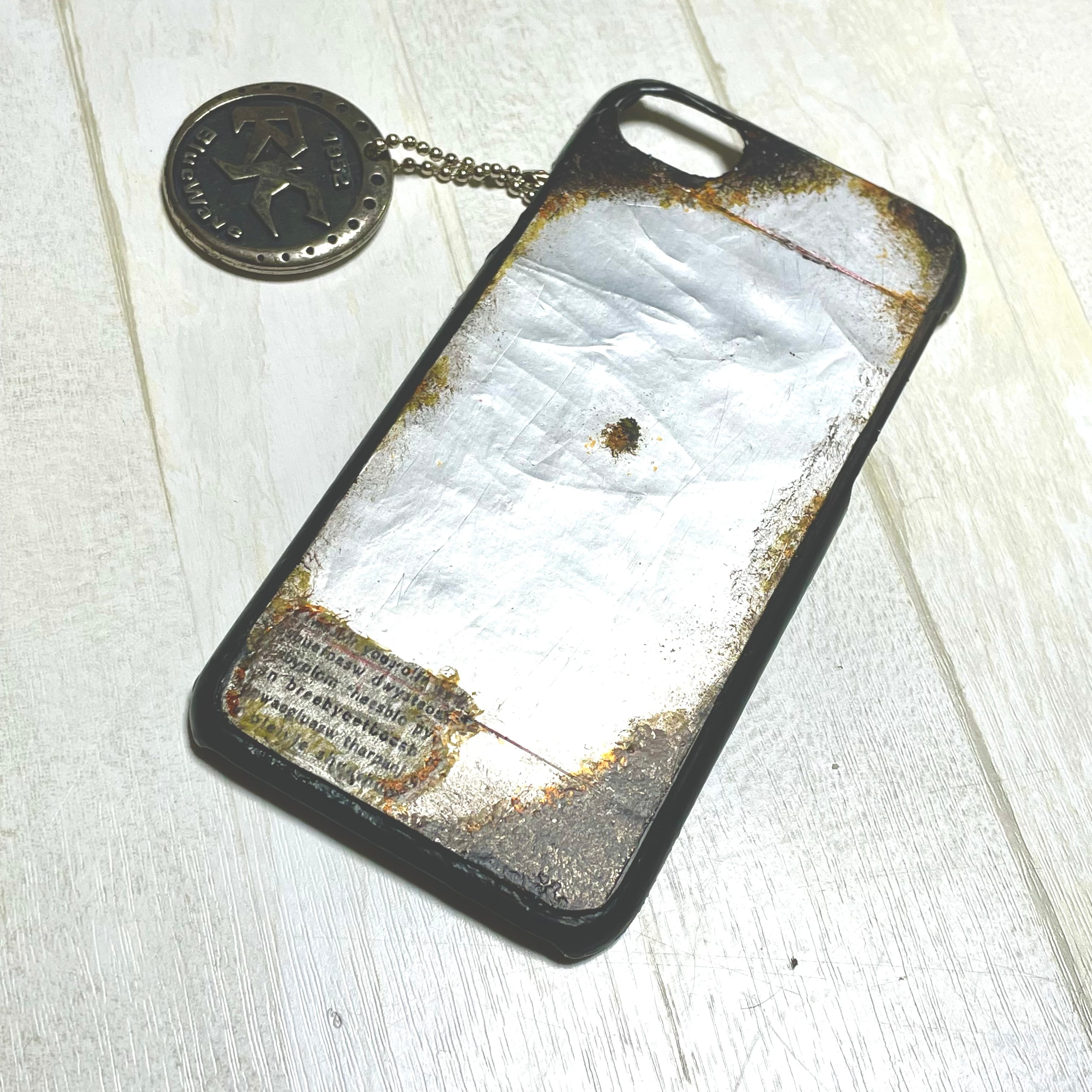 【完成オリジナルオーダー】サビ塗装メタルプレートスマホケース各機種で製作 55f0846ebb909956599953c49a1fd9