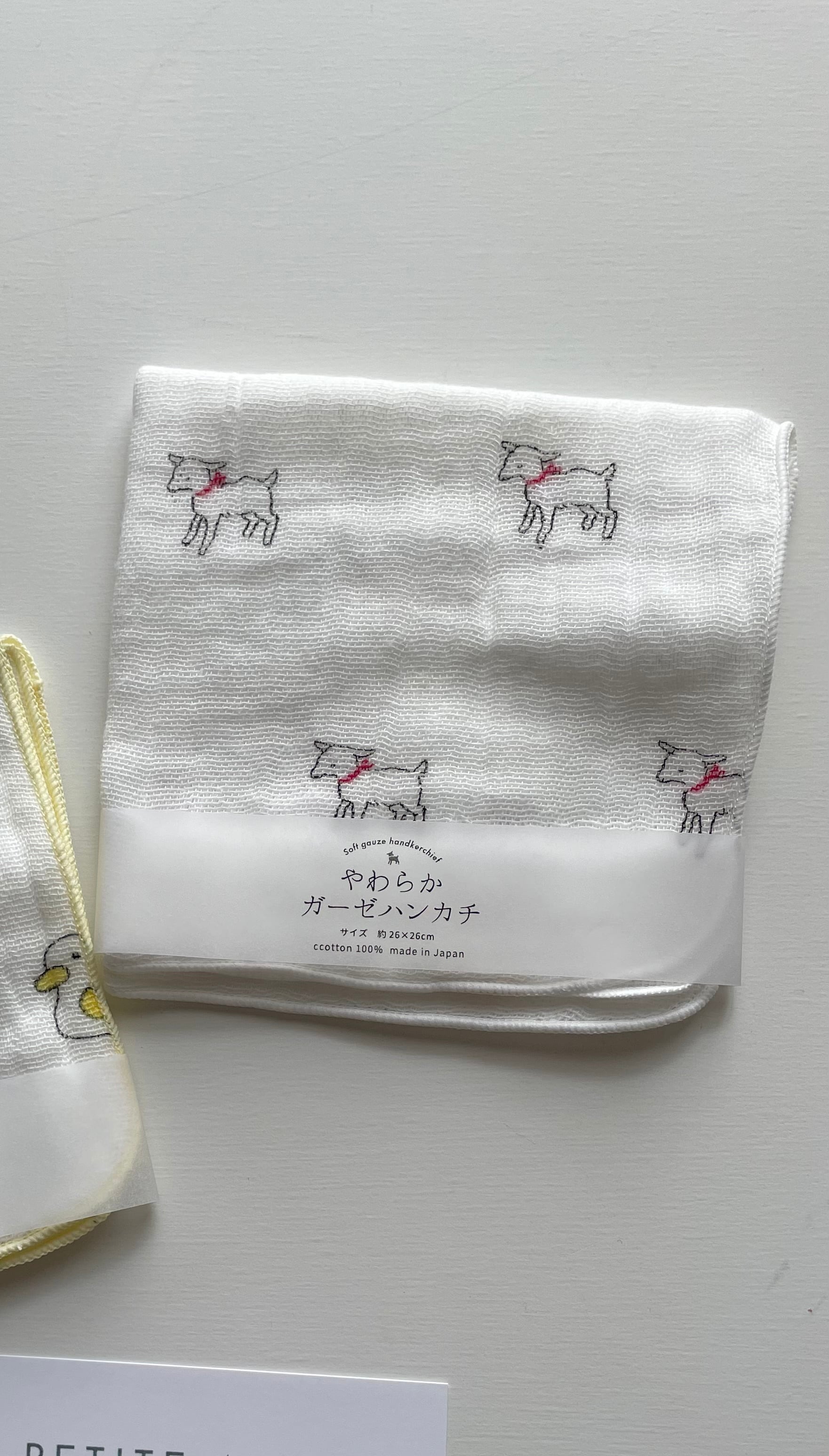 日本製コットン100%白やぎ ふんわりガーゼハンカチ