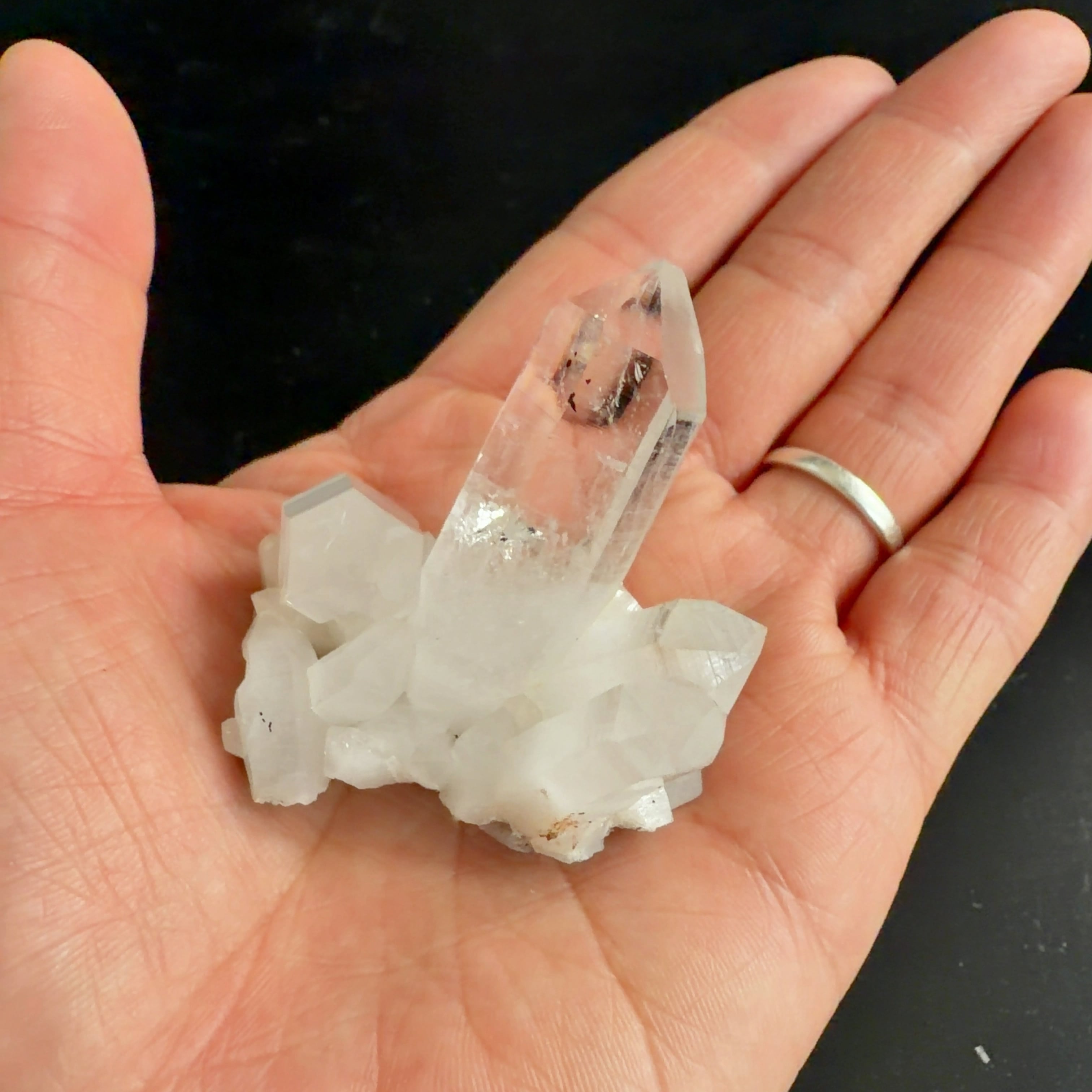 E11292】 ベータクォーツ 高温水晶 β-Quartz 水晶 クォーツ クリスタル