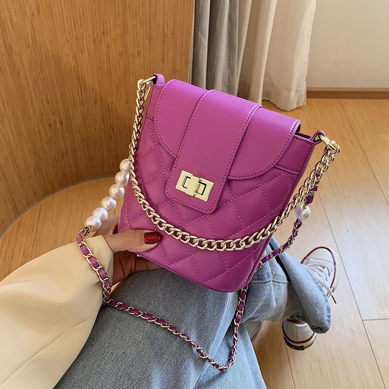 夏の新しいレディーススモールバッグ2020ワイルドインメッセンジャーバッグネットレッド人気チェーンバッグの新しい流行バージョン 手作りハンドバック96691410516