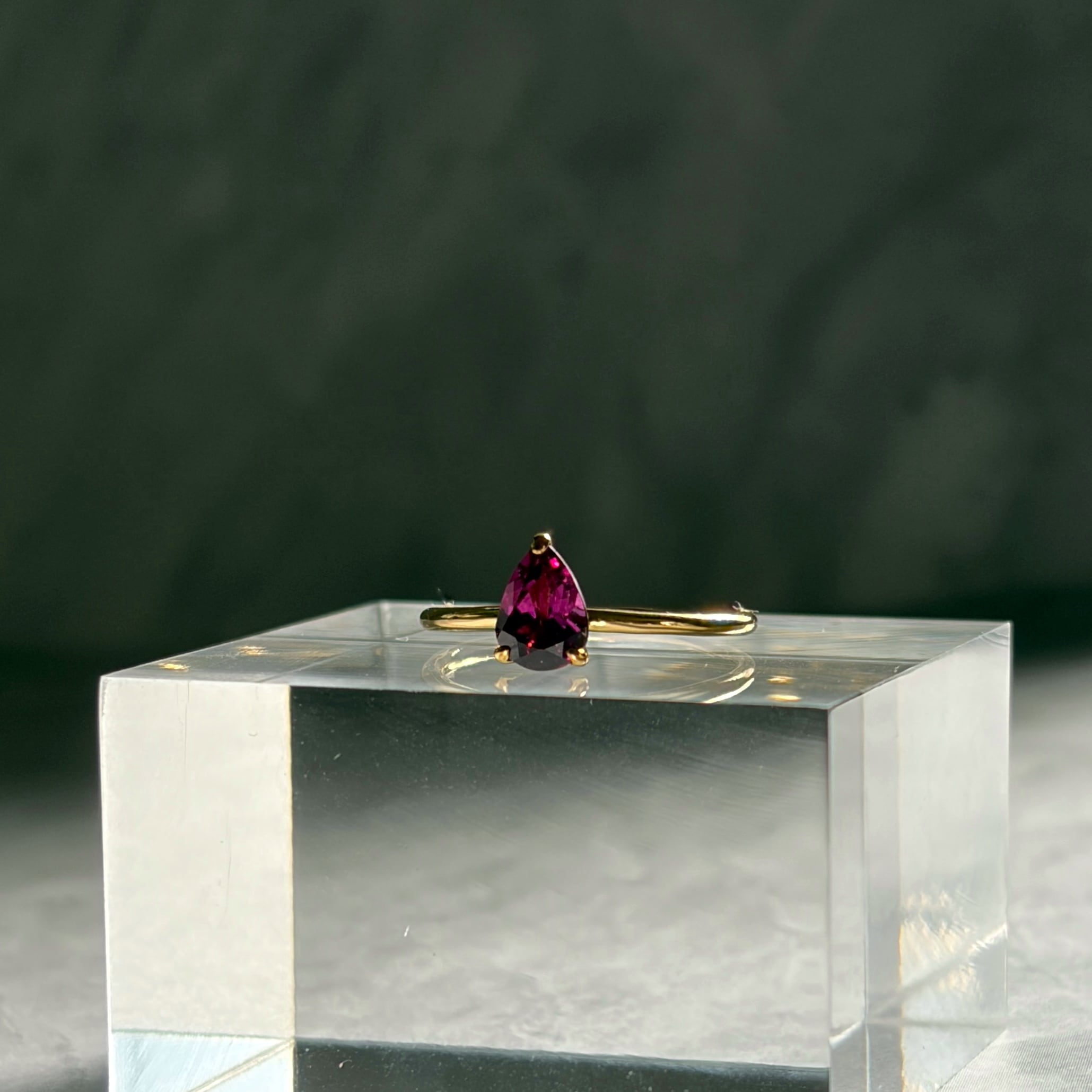 【teardrop ring】~ロードライトガーネット~