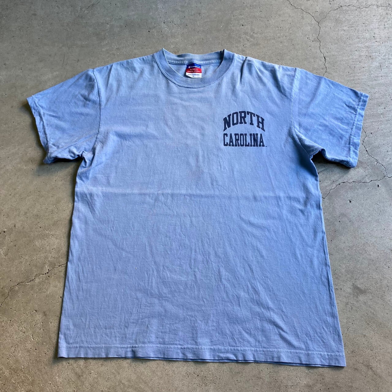 Champion チャンピオン North Carolina大学 カレッジ バックプリント Tシャツ メンズl 古着 水色 両面プリント Tシャツ Cave 古着屋 公式 古着通販サイト