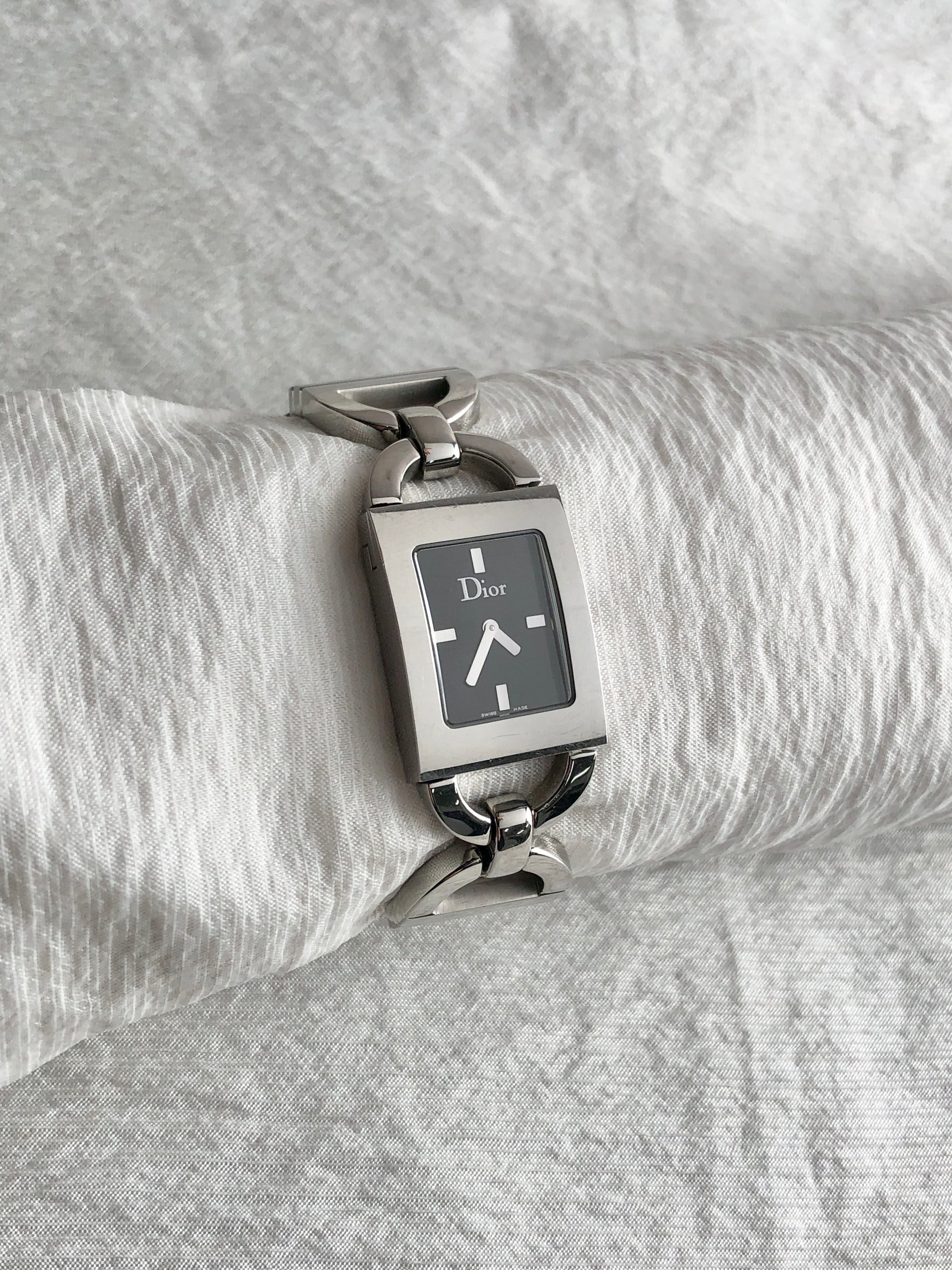 Christian Dior クリスチャン ディオール 腕時計 シルバー ロゴ