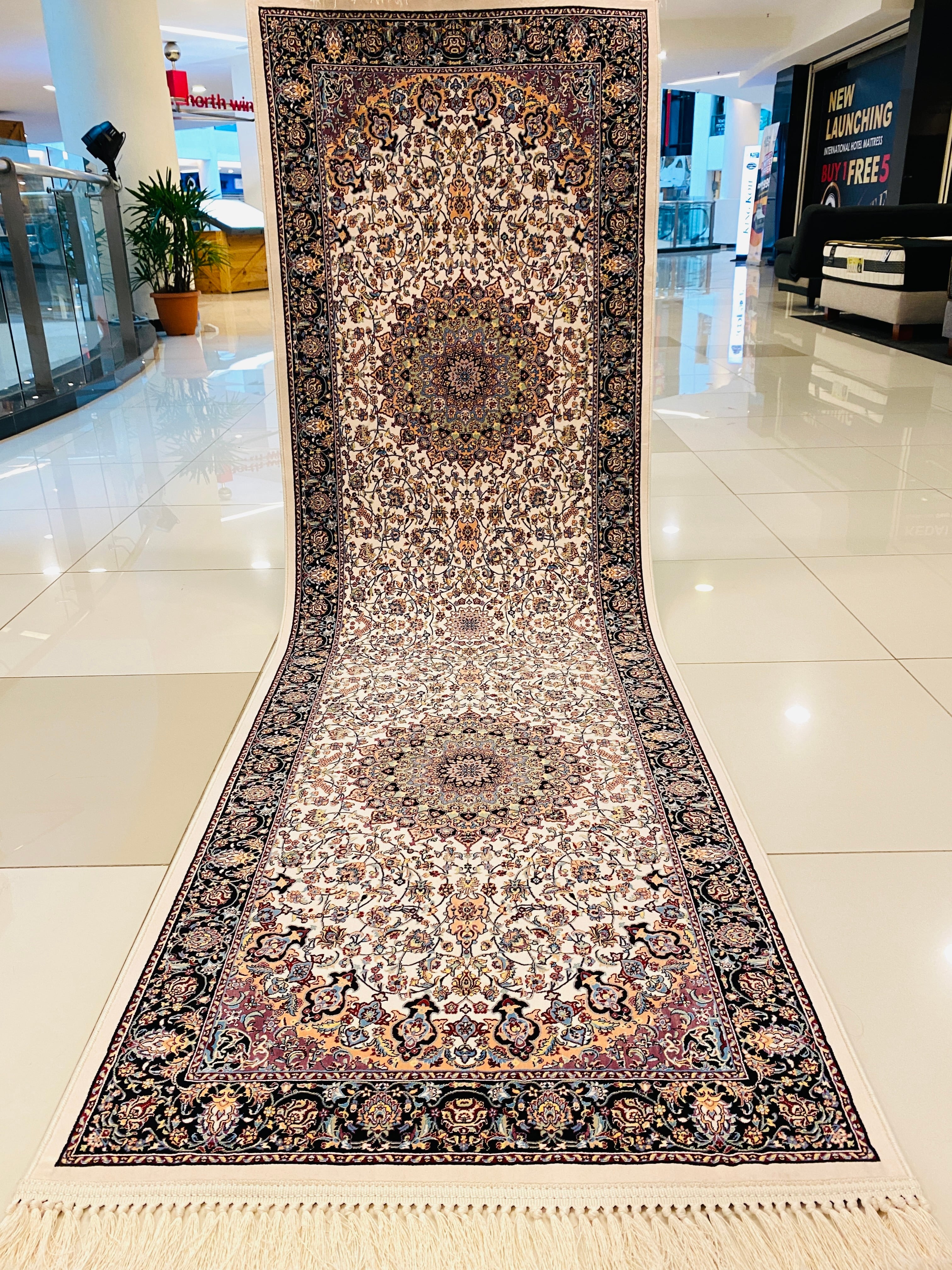 ペルシャ絨毯 200×310 新品未使用 カーペット ラグ Made in Iran