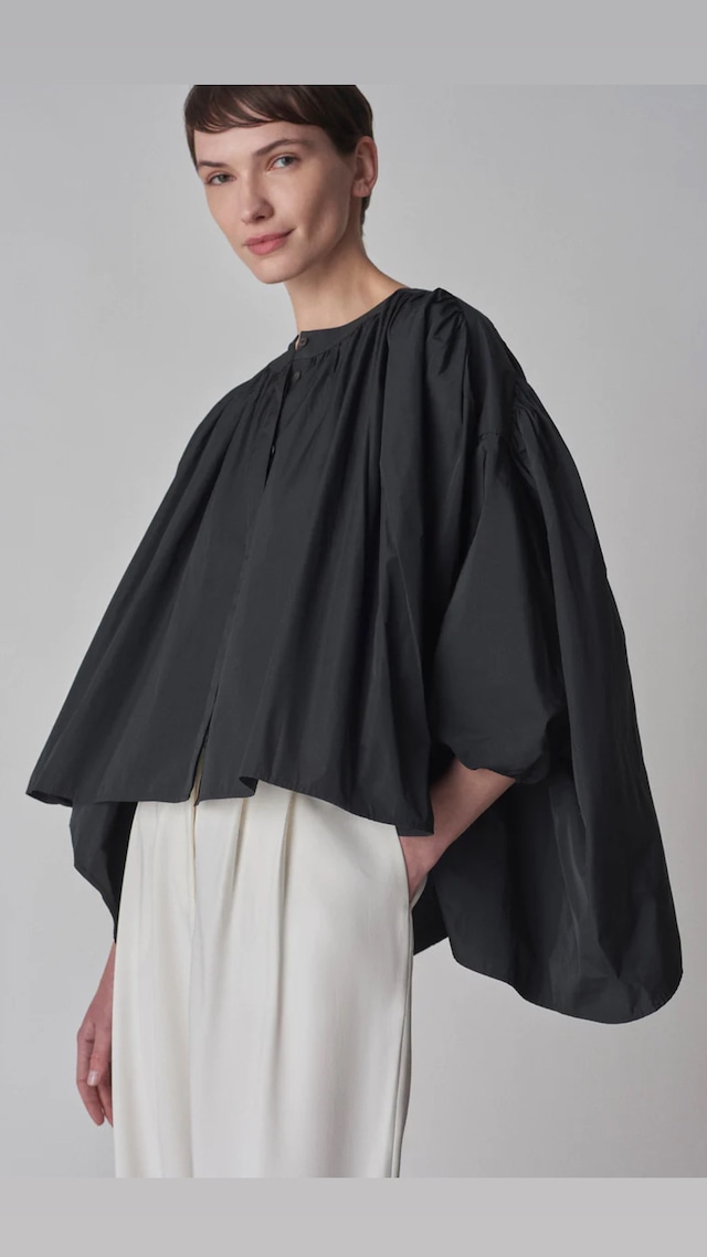 CO -Gathered Tunic Blouse in Taffeta- :BLACK,