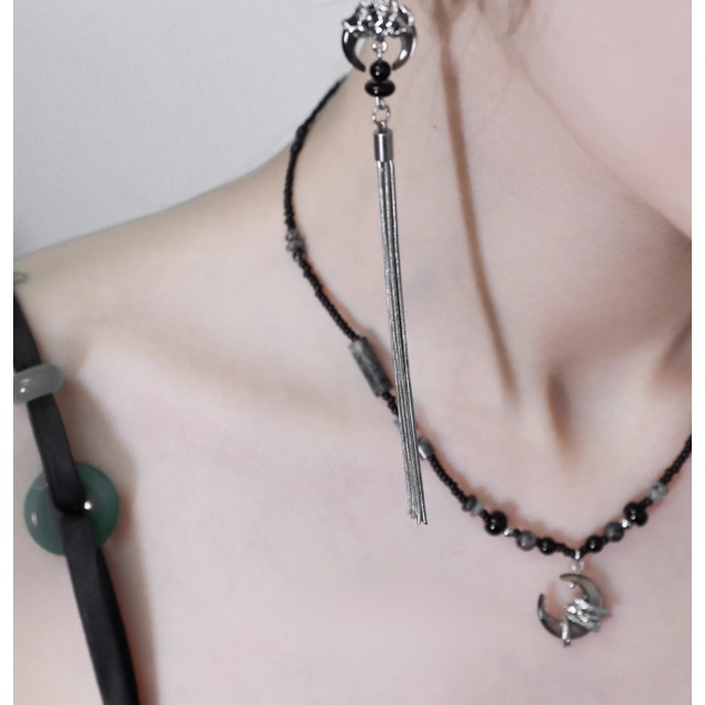 Black bead pendant necklace C1254