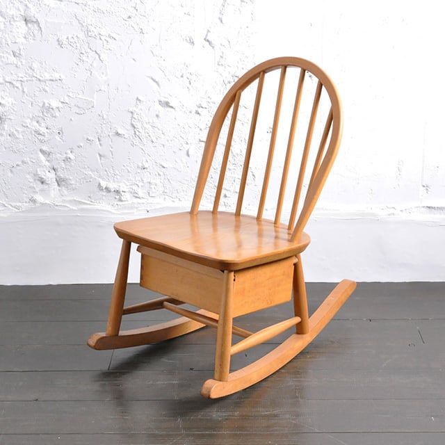 ERCOL(アーコール) / ナーシングチェア (301)ロッキングチェア ERCOL(アーコール) / ナーシングチェア (301)ロッキングチェア Ercol
