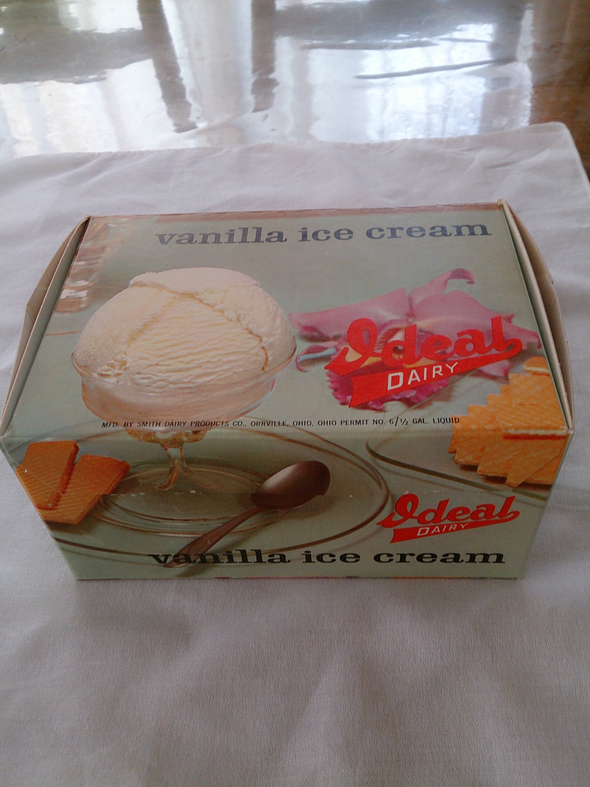 ヴィンテージバニラアイスクリームBOX | Y's select & cafe