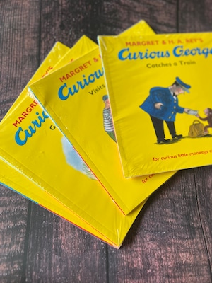 【英語絵本】Curious George goes to a Movie