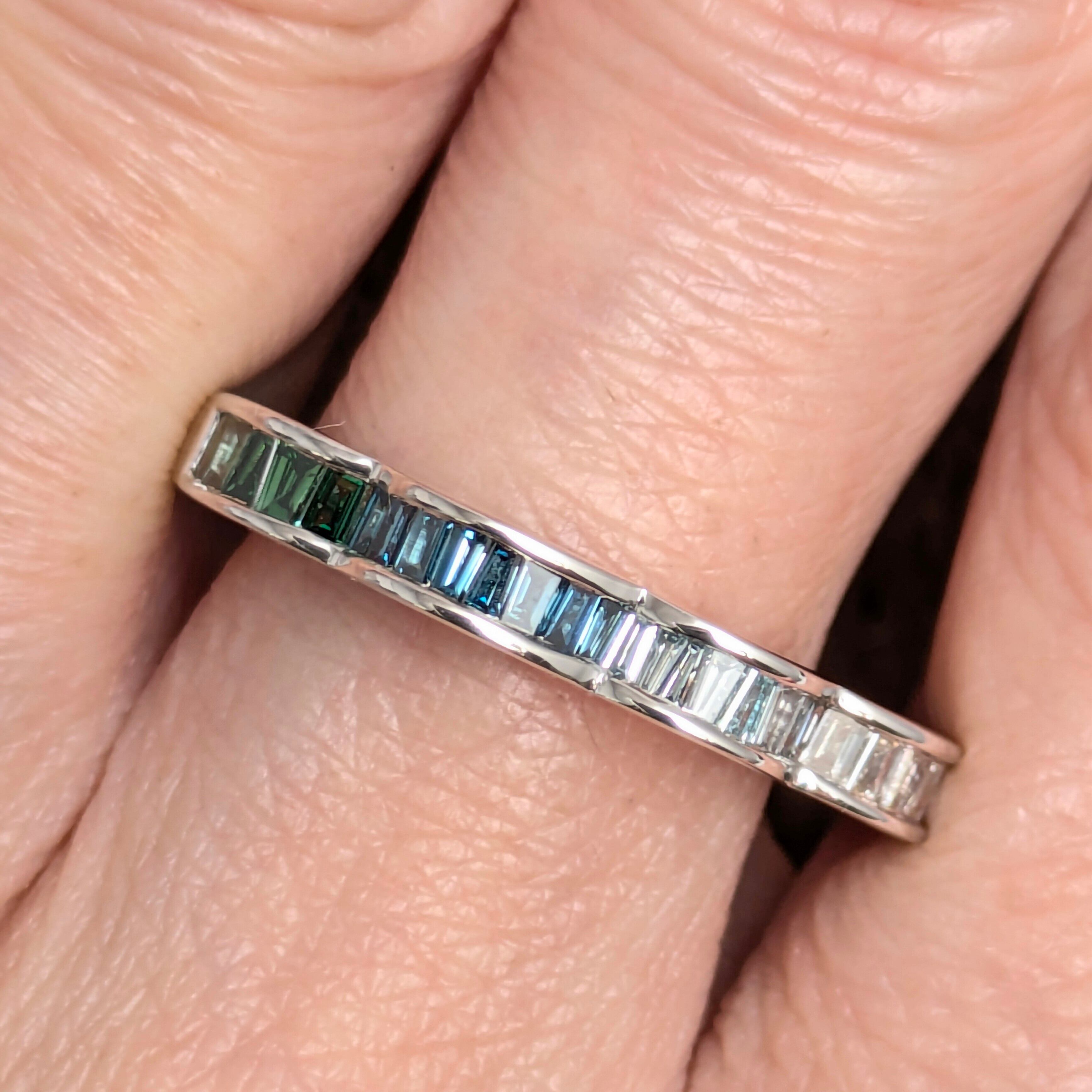 K18WG トリートアイスブルー/カラーレス ダイヤモンド リング 0.50ct 