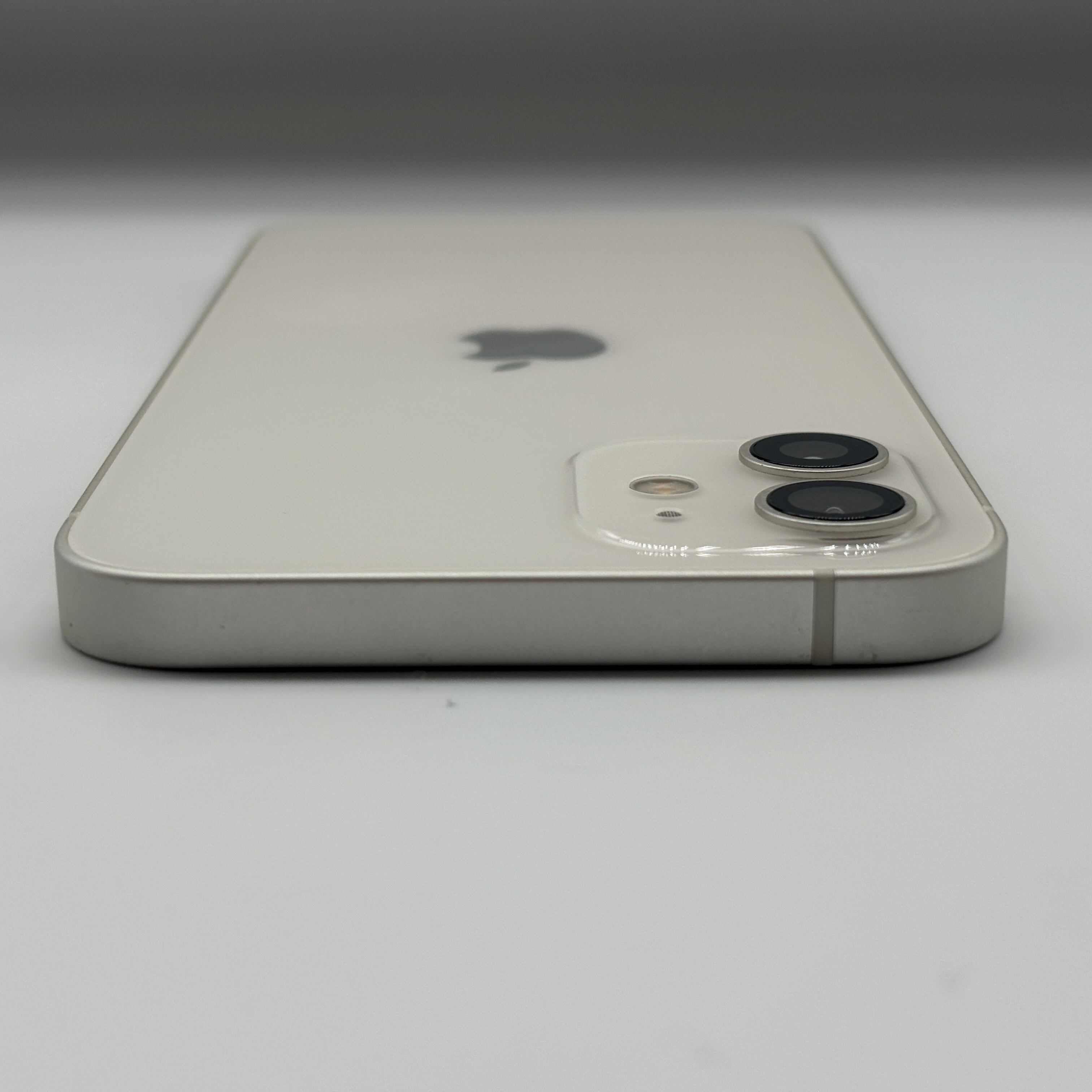 iPhone12 64GB ホワイト アイフォン本体 SIMフリー SIMロック解除済み