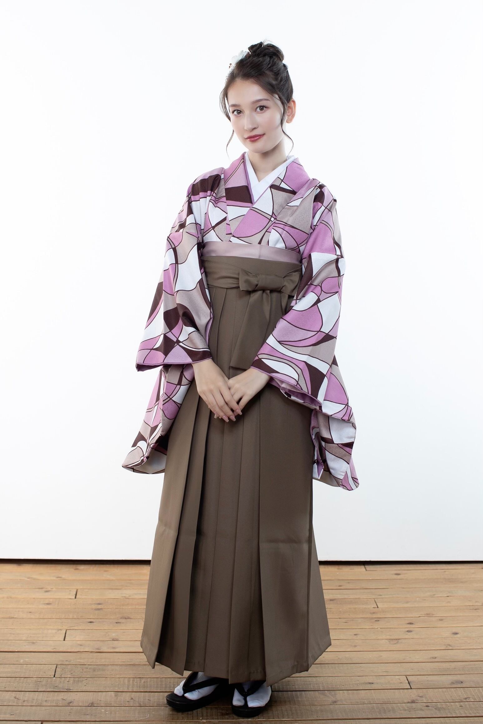 Kimono Sienne 卒業式袴3点セット ジオメトリック ピンク系 袴