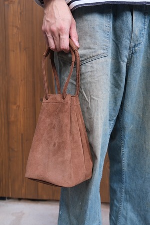 《即納》pot hand bag【Brown Suede】