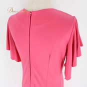 社交ダンス 衣装 スタンダード ドレス ワンピース レッスンウェア パーティドレス レディース ピンク系 Vネック ラインストーン ステージ衣装 カラオケ 社交ダンスドレス ピンク ワンピースドレス ロング丈 マキシ丈 Vネックドレス ラインストーン装飾 きらきら ストーン付き フリル袖 五分袖風 フレア袖 エレガント 大人可愛い 華やか ステージ衣装 舞台衣装 発表会 デモ チャチャ レッスン用 ダンス用品 ダンス発表会 カラオケ衣装 ティアドロップ スパンコール風 デザイン ポリエステル素材