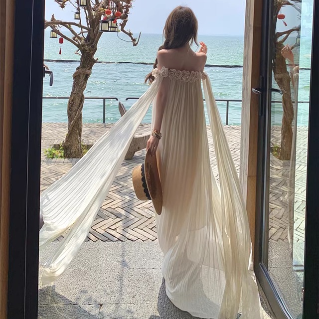 【dress】立体感フラワーオフショルダーワンピース Q8351