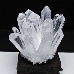 水晶 クラスター 水晶 原石 台座付属 一点物 182-8637