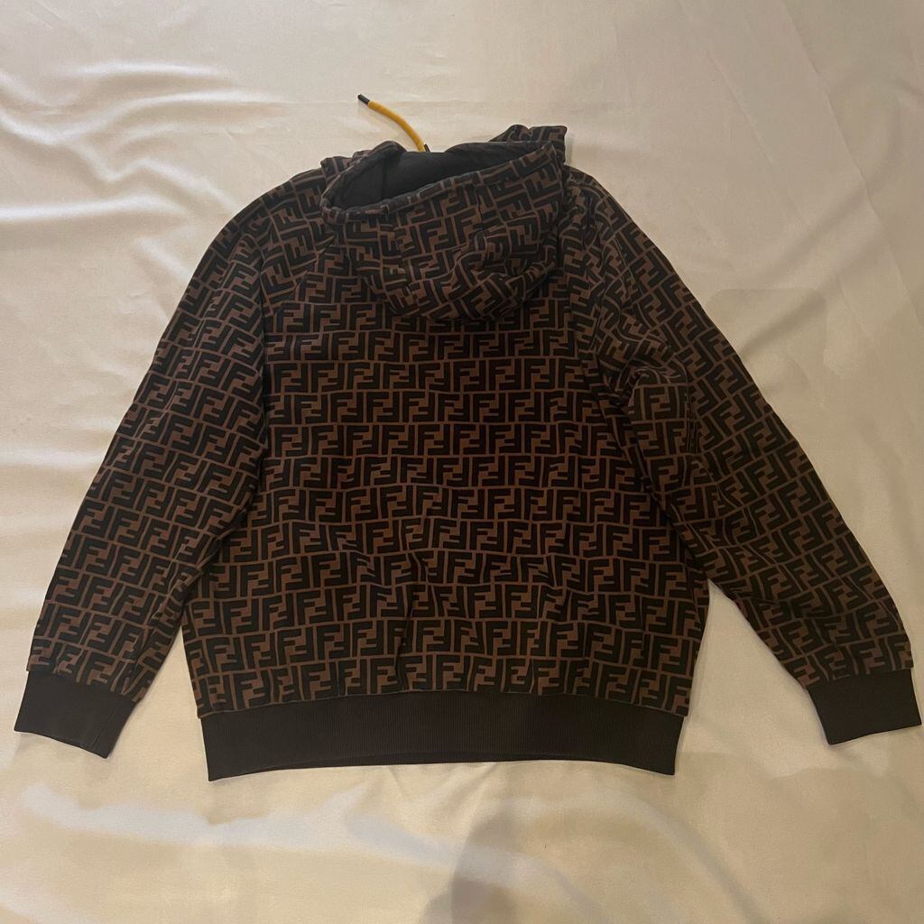 FENDI フェンディ ズッカ柄パーカー FY0945 A62T ブラウン size:XL