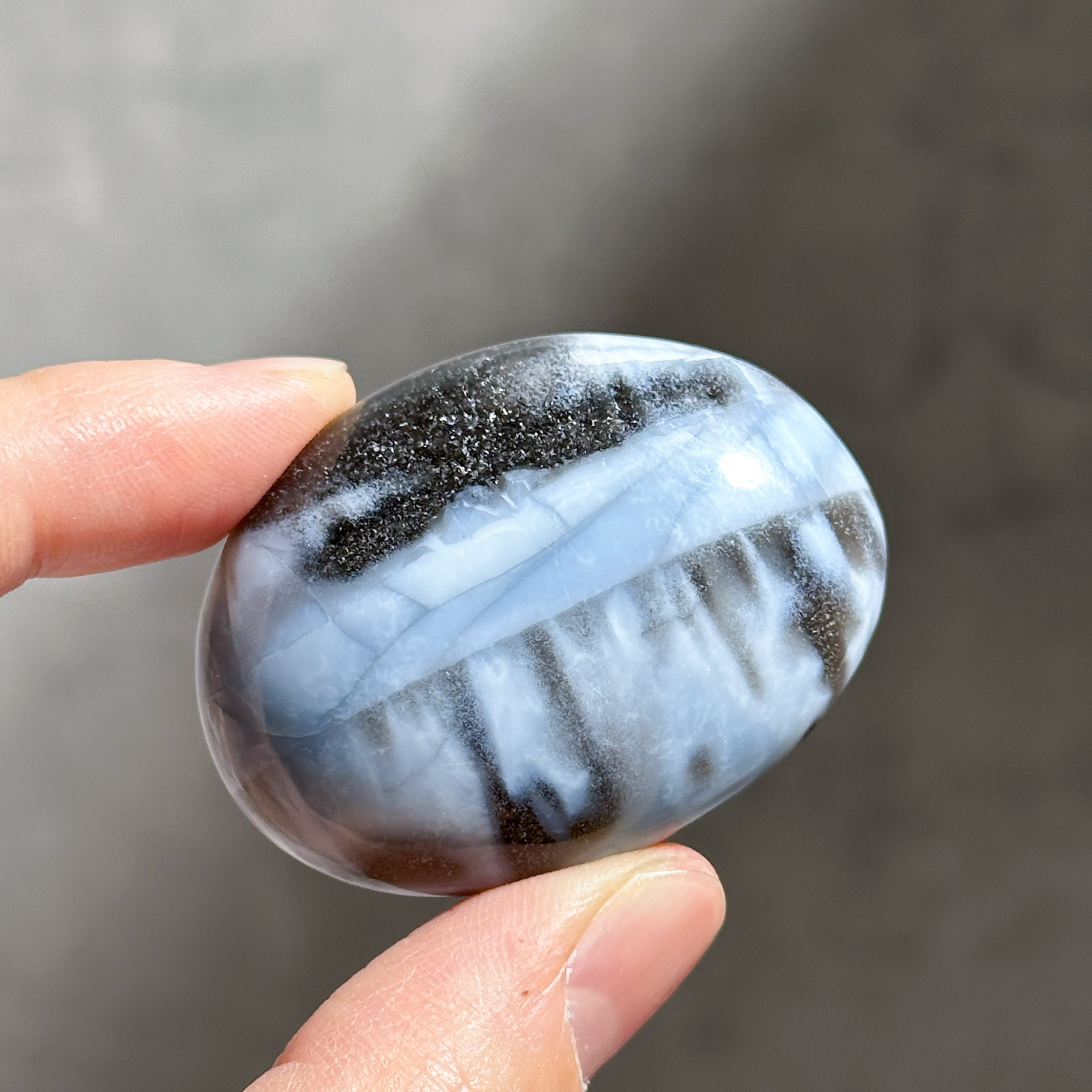 ブルーオパール パーム72◇ Blue Opal ◇ 天然石・鉱物