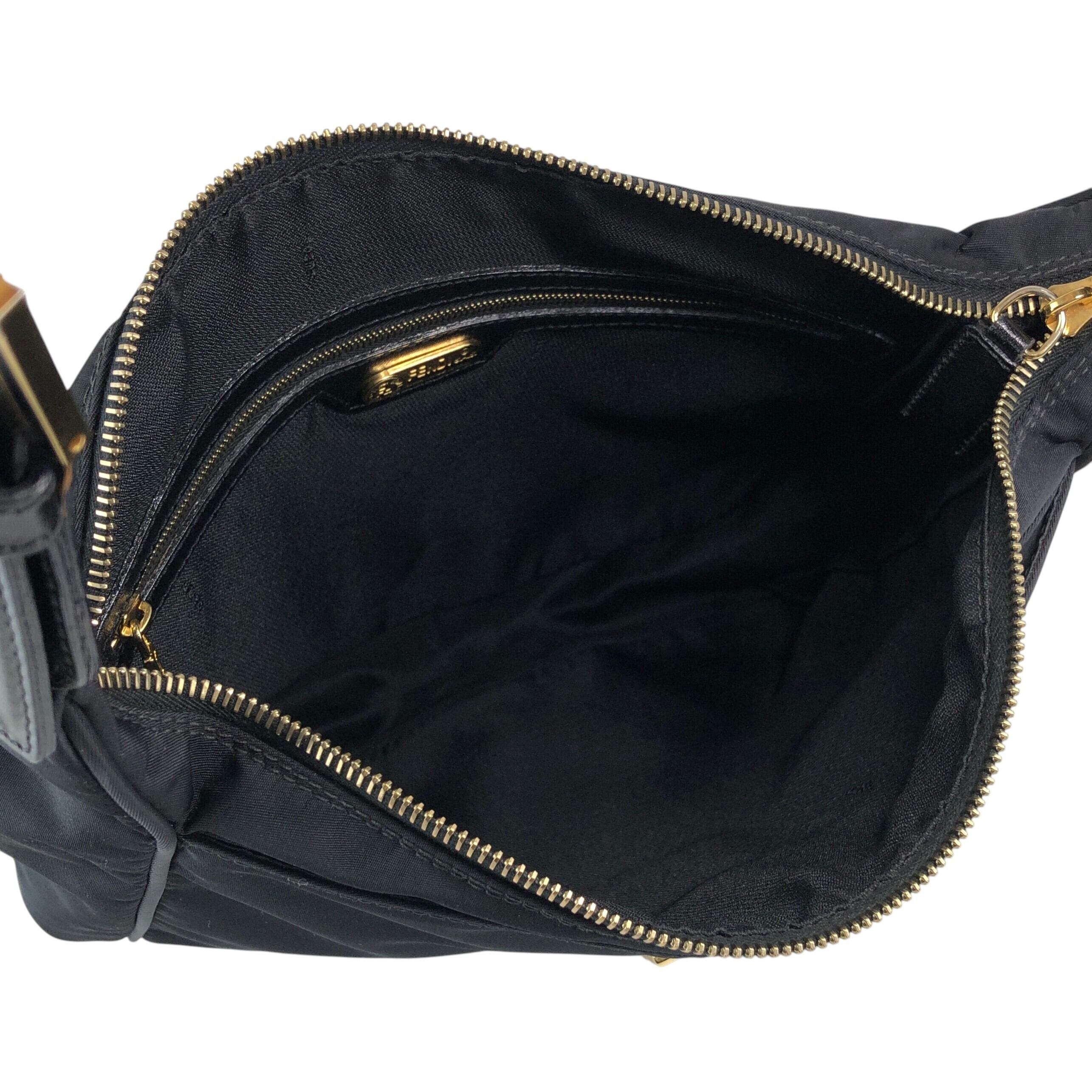 FENDI フェンディ ショルダーバッグ ブラック FF ナイロン vintage