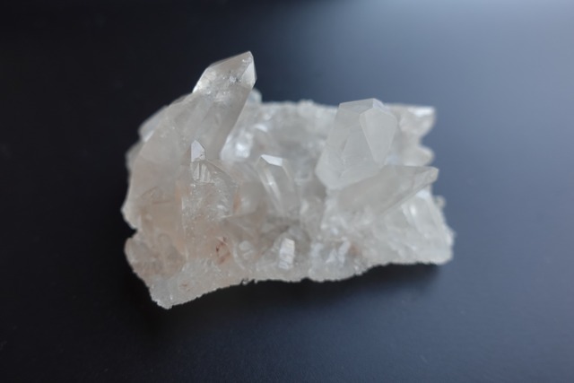 【３】超高波動ヒマーチャル・プラデーシュ州クル渓谷マニカラン水晶 クラスター