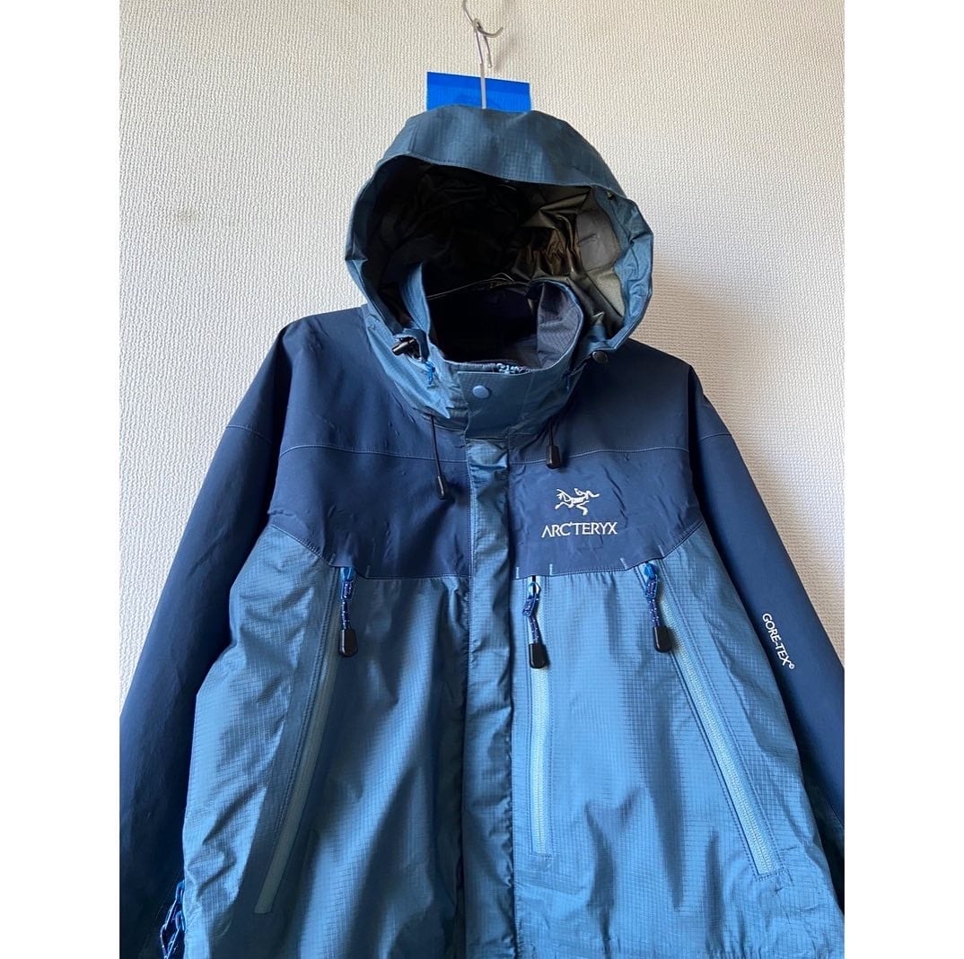 90s 初期 made in canada ARC'TERYX⁡ light blue Theta LT jacket