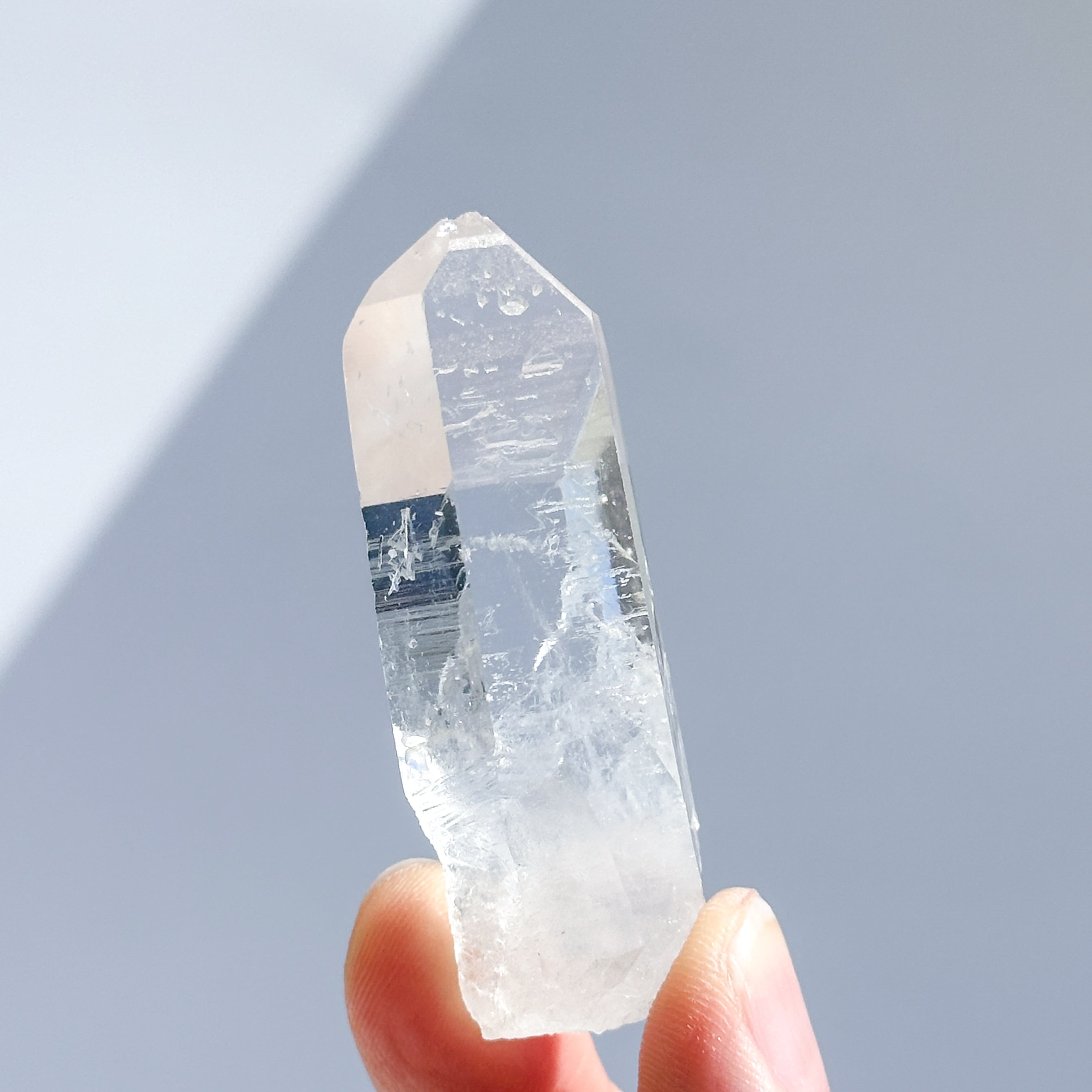 ゼッカ産クリアクォーツ ポイント 原石46 ◇ Clear Quartz ◇天然石・鉱物・パワーストーン