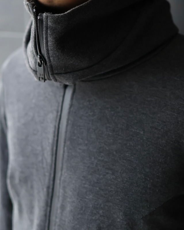 【Y-3】High neck double zip back detail top