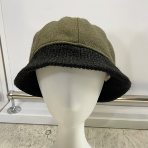 1990's wool beanie #G739