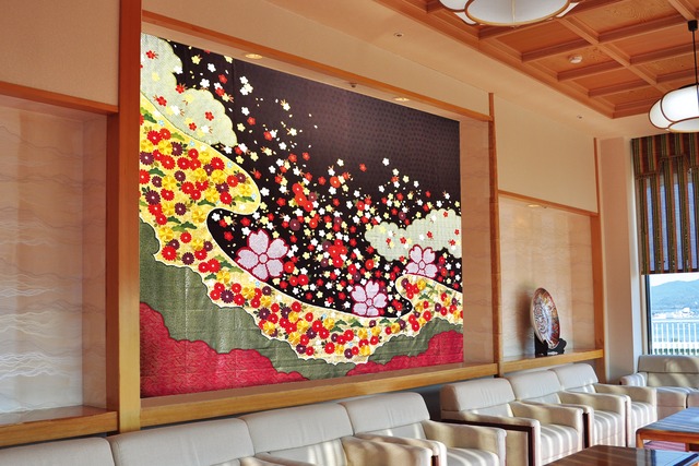 友禅きものタペストリー「花しぼり」　