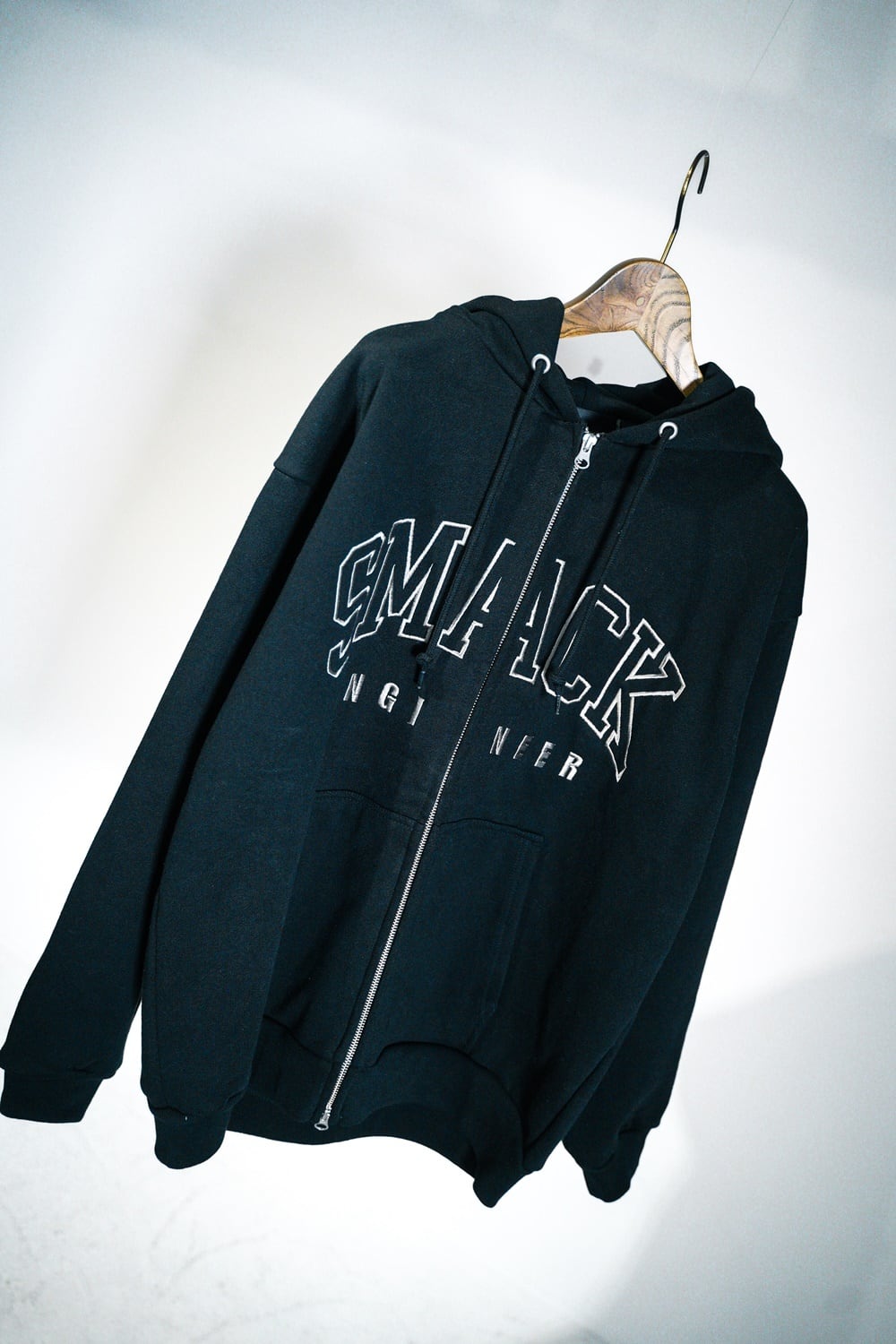 SMACK ENGINEER | WORKAHOLIC