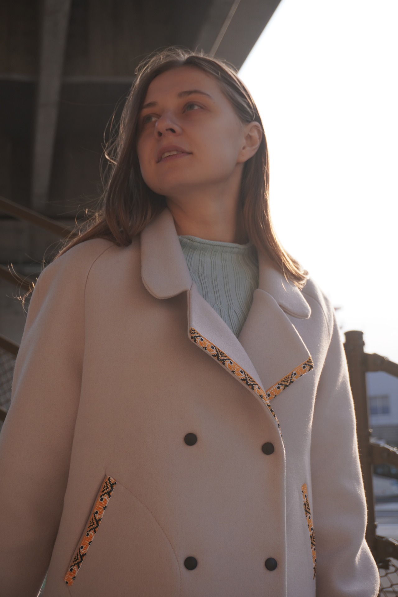 ウクライナ産カシミヤ100% 手刺繍ジャケットコート（白） - 9