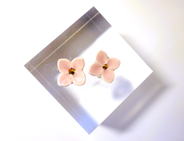 花のpieace/earring (ピンク）