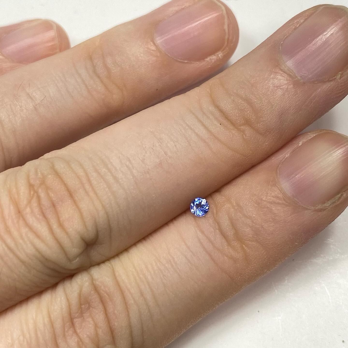 澄み渡る美しいブルー ベニトアイト2