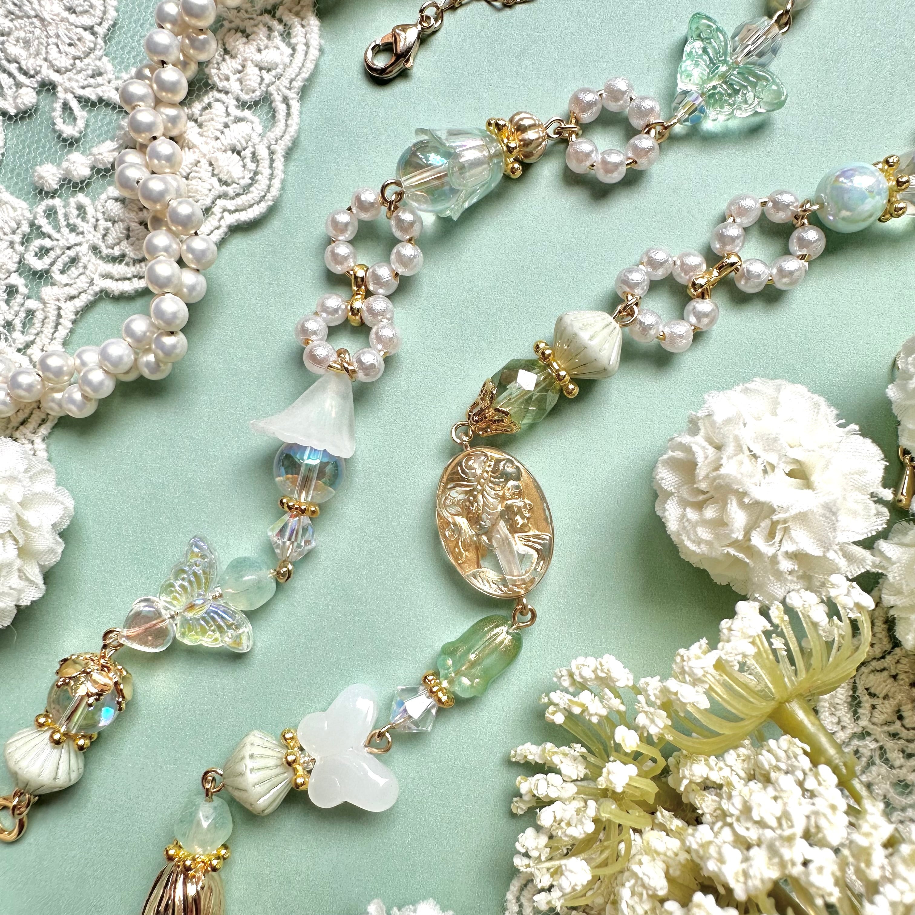 piari様　ハンドメイド　ビーズ刺繍ネックレス piari