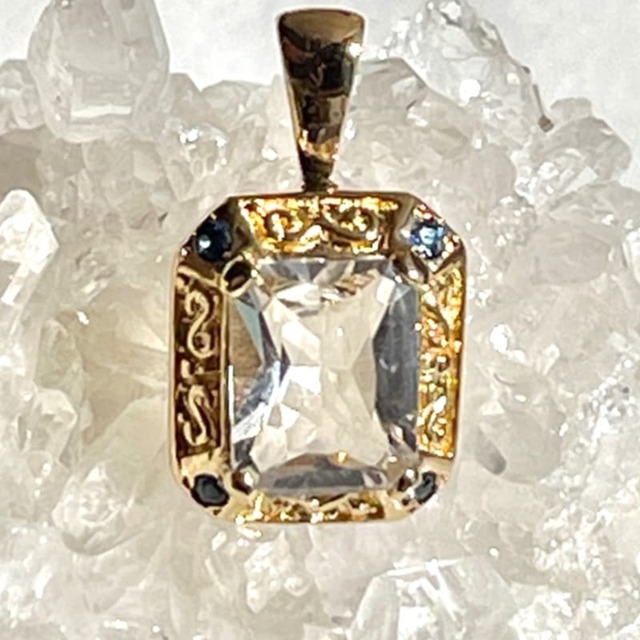 【超美石・レア】【最高級】インペリアルロードナイト　ペンダント（チェーンつき）1179