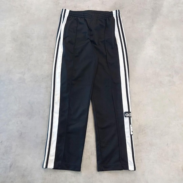 アディダス トラックパンツ ブラックピンク ジェニー ロゼ 黒 古着 17860