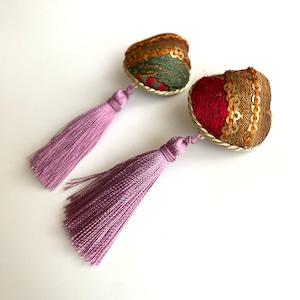 タッセルイヤリングM／インドリボン１