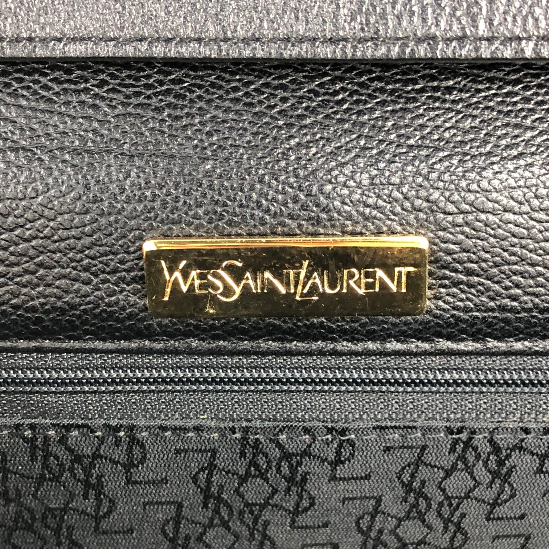Yves Saint Laurent イヴ・サンローラン ショルダーバッグ ブラック
