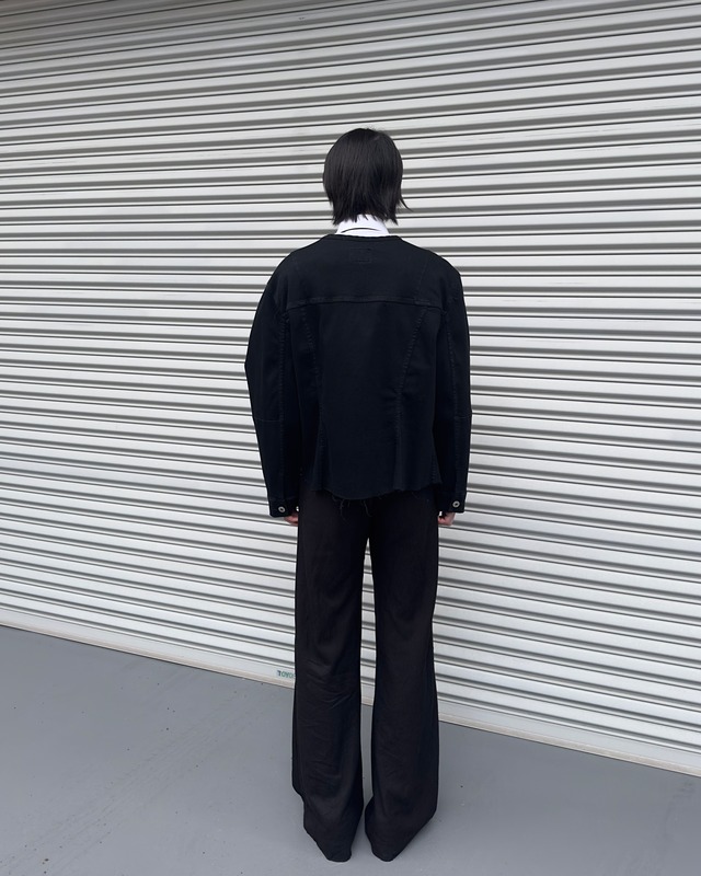 Damaged hem collarless denim blouson
