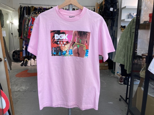 SALE!! FTC × DGK THE WORLD IS YOURS TEE MEDIUM PINK 56477